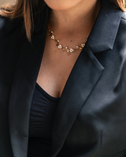 KATHY NECKLACE